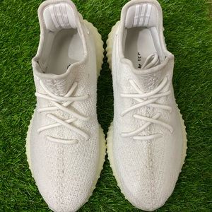 Yeezy 350 V2 Triple White